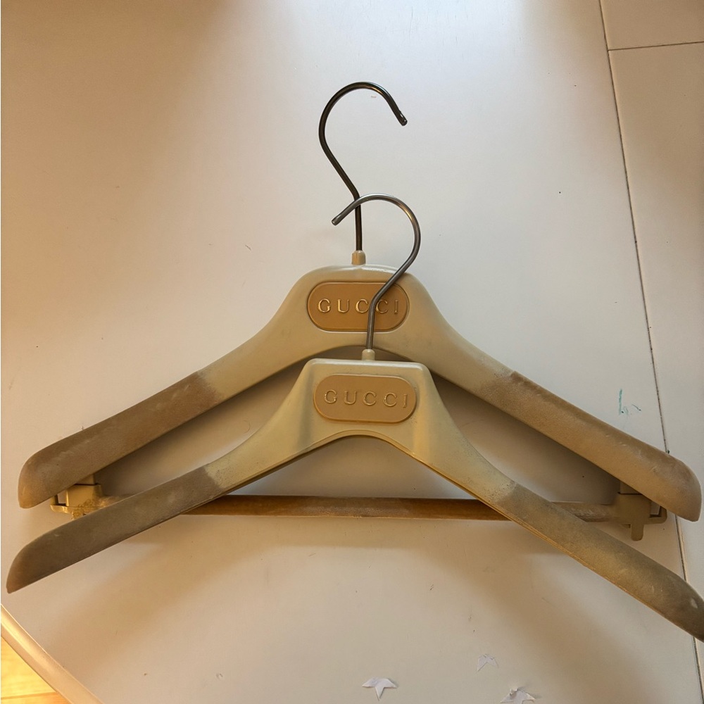 Gucci Tan Hanger Duo